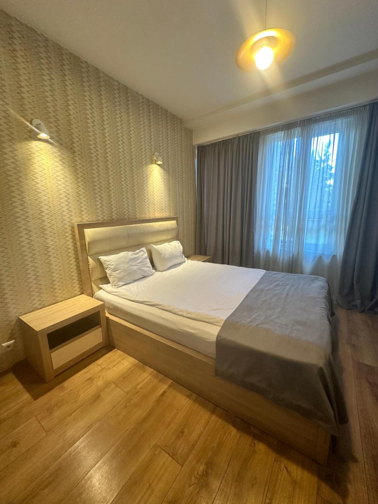Hotel Lile Tbilisi Exterior foto