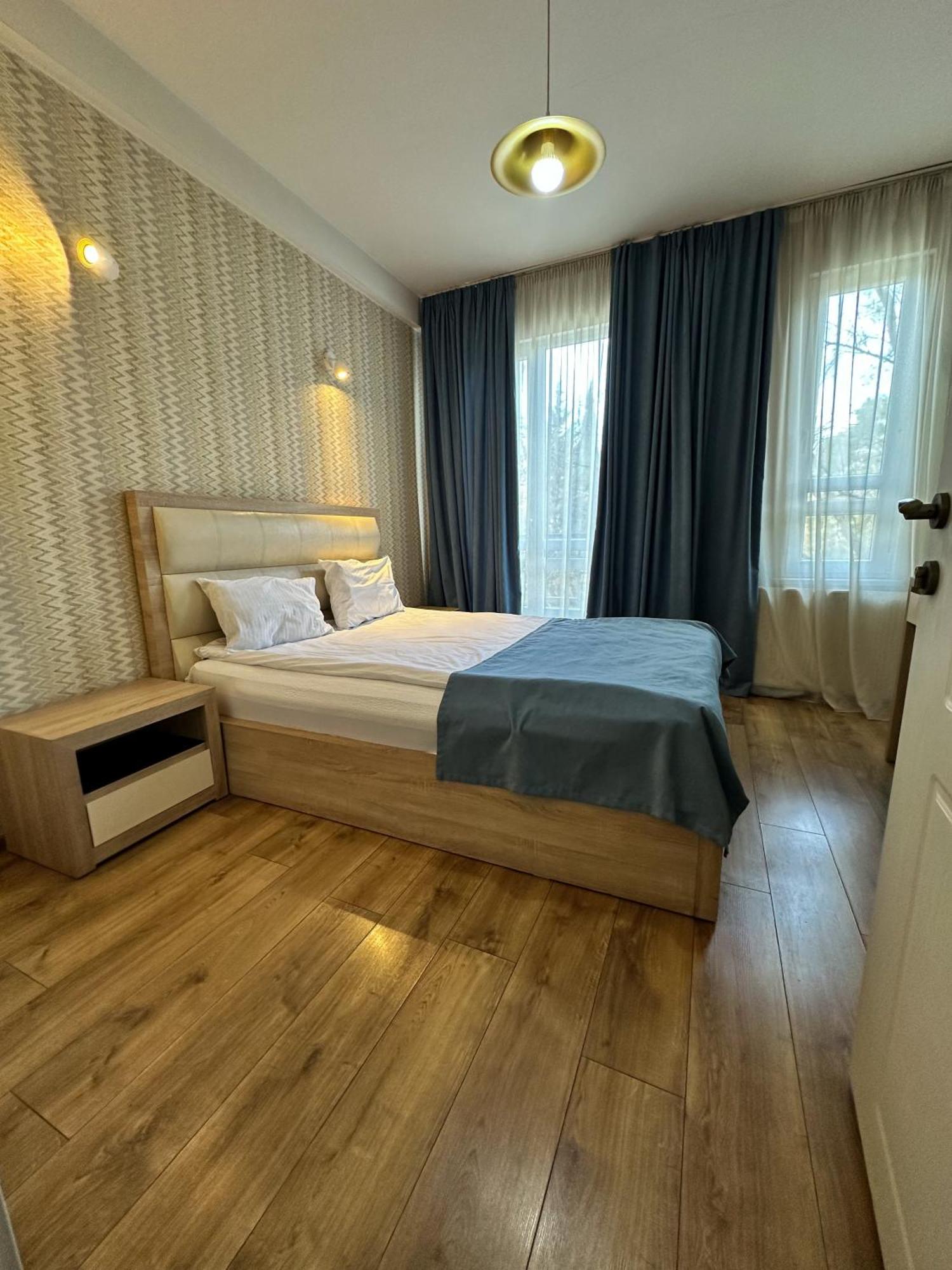 Hotel Lile Tbilisi Exterior foto